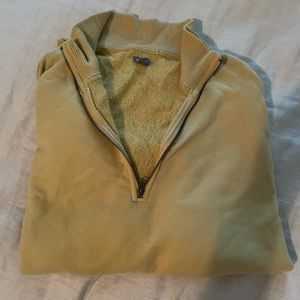 aeire yellow pullover